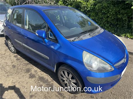 05 - BLUE Honda Jazz SE CVT - EZWGVC