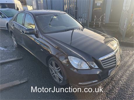 12 - BLACK Mercedes-Benz E220 SE CDi BlueEfficiency S/S Auto UNRECORDED EZW-BXS