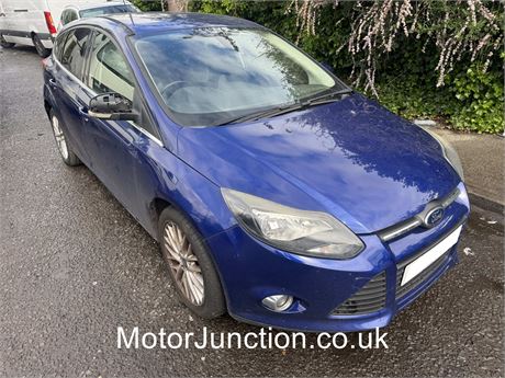 14 - BLUE Ford Focus Zetec Navigator T UNRECORDED EZWBWG