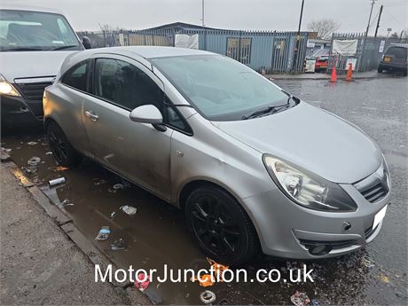 60 - SILVER Vauxhall Corsa Sxi UNRECORDED- EZWFMA