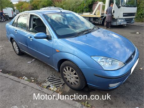 51 -  BLUE FORD FOCUS GHIA AUTO UNRECORDED  EZW-TKV