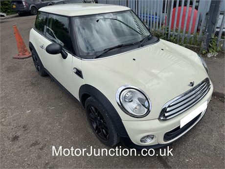 12 - WHITE Mini One -  EZWZZK