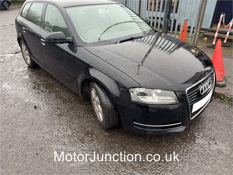 12 BLACK Audi A3 Sportback TDI - EZWNMO