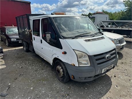 11 - WHITE FORD TRANSIT 100 T350L D/C RWD  UNRECORDED  - EZW-HKY