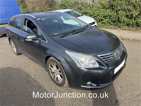 11 -  GREY Toyota Avensis TR D-4D - EZWCNV