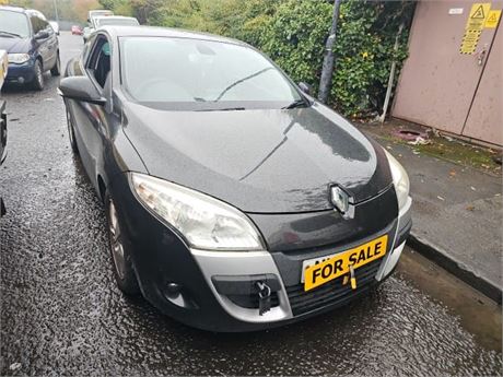 10 - BLACK RENAULT MEGANE DYNAMIQUE TTOM DCI UNRECORDED - EZW-ZNR