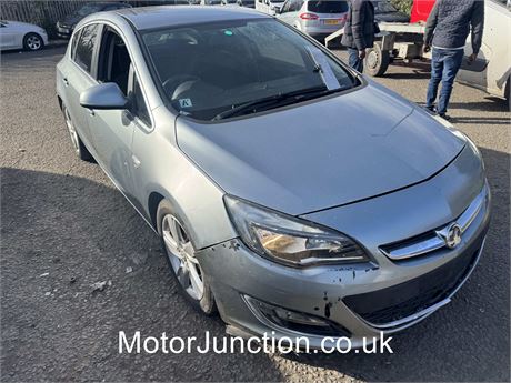 13 - SILVER Vauxhall Astra SRI CDTI Auto - EZW-FXS