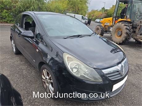 57 - BLACK VAUXHALL CORSA SXI A/C UNRECORDED  EZW-NWY