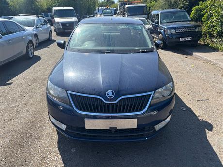 16-SKODA RAPID SE TDI-TLDACY