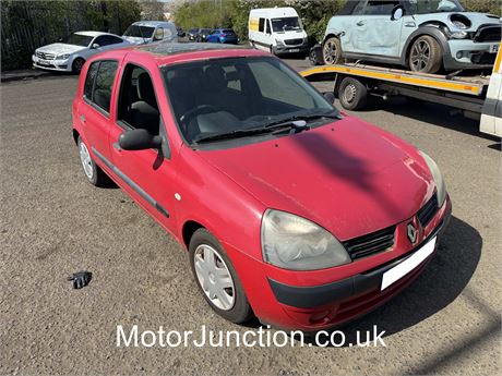 04 - RED Renault Clio Expression 16v Auto UNRECORDED - EZWHYF