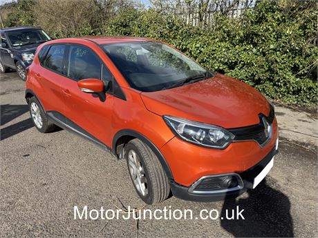 64 ORANGE Renault Captur Dynamique MediaNav dCi Auto - EZWBBV