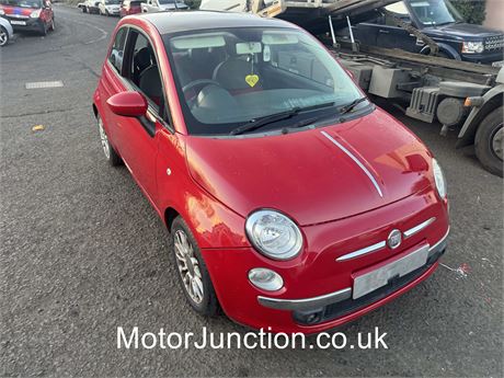 61 - RED Fiat 500 Lounge Semi-Auto -  EZW-XRM