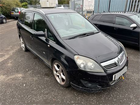 58 - BLACK VAUXHALL ZAFIRA SRI UNRECORDED - EZW-YLJ