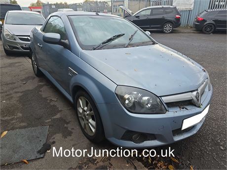 05 - BLUE Vauxhall Tigra Sport Twinport UNRECORDED - EZW-JNU