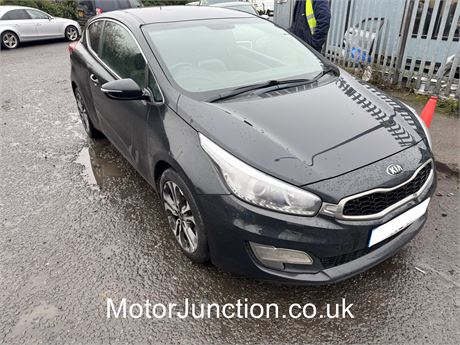 15 - BLACK Kia ProCeed SE EcoDynamics UNRECORDED  - EZWMVZ