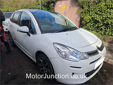 16 WHITE Citroen C3 Platinum PureTech - EZWTOU