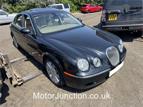 57 BLACK Jaguar S-Type SE V6 Auto  - EZWUHS