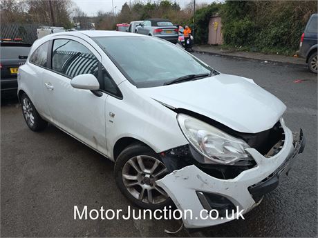61 - WHITE Vauxhall Corsa SXi AC Auto - EZWPSZ