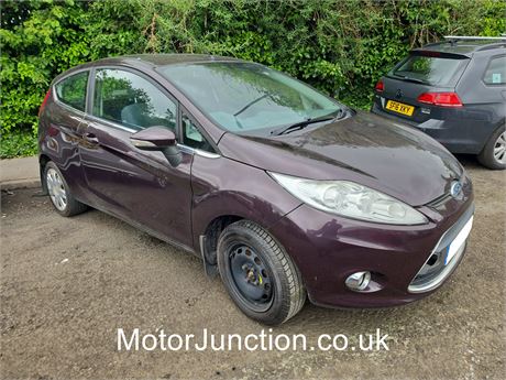 10 RED Ford Fiesta Zetec 96 - EZWHLX