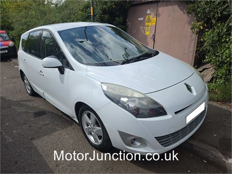 61 - WHITE Renault Grand Scenic Dynamique TomTom dCi Semi-Auto UNRECORD- EZWOXP