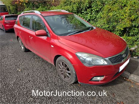 10 - RED KIA CEED 2 ECODYNAMICS SW CRDI   UNRECORDED  - EZWAUH