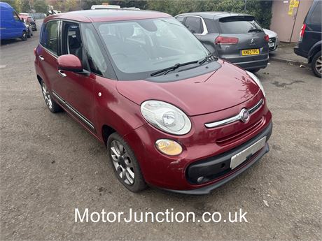 13 - RED FIAT 500L LOUNGE MULTIJET UNRECORDED  EZW-KDK