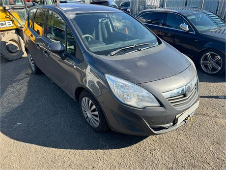 12 - GREY VAUXHALL MERIVA EXCLUSIV AC UNRECORDED - EZW-JFZ