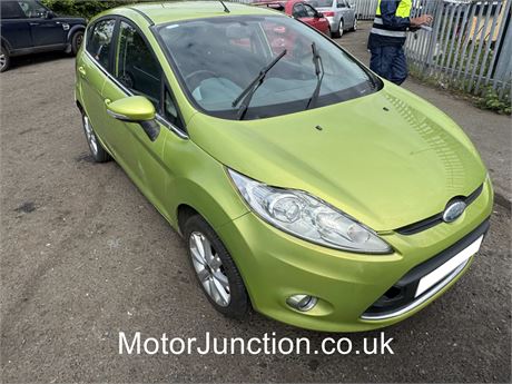 10 - GREEN Ford Fiesta Zetec - EZWOWX