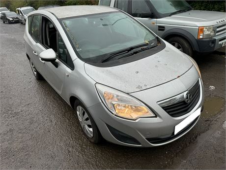 60 - SILVER VAUXHALL MERIVA EXCLUSIV UNRECORDED - EZW-OUE