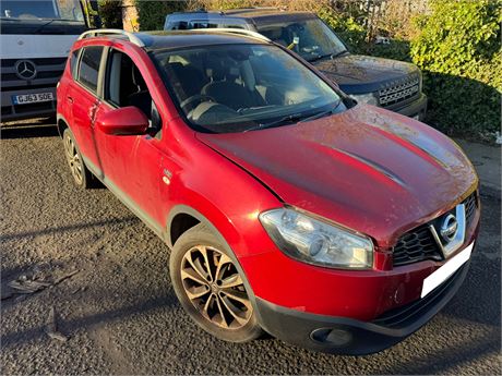 12 - RED NISSAN QASHQAI N-TEC DCI  UNRECORDED - EZW-YTU