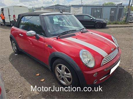 54 - RED MINI ONE CONVERTIBLE -  EZWUFJ