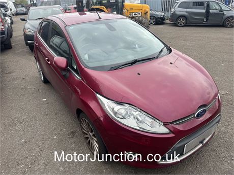 61 - RED Ford Fiesta Titanium - EZWOPC