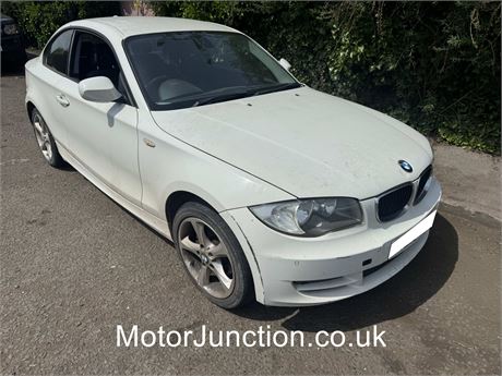 10- WHITE BMW 120d Sport Auto UNRECORDED  EZWWDZ