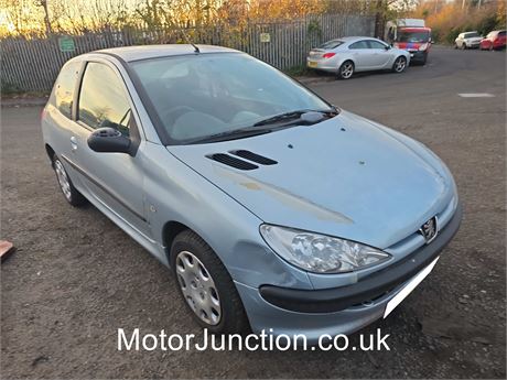 55 -SILVER Peugeot 206 S -  EZW-FFC