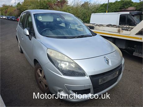 10 - SILVER RENAULT SCENIC DYNAMIQUE TTOM DCI UNRECORDED EZW-RFJ