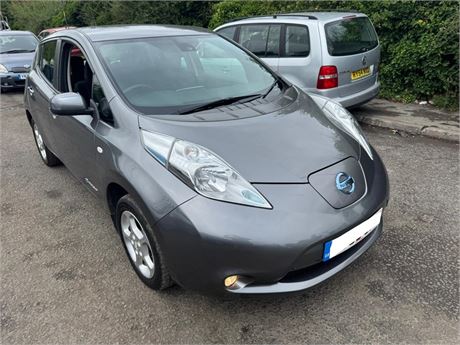66 - GREY NISSAN LEAF ACENTA 24KWH - EZW-UNM