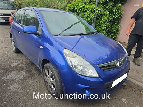 11 - BLUE Hyundai i20 Comfort CRDi UNRECORDED EZWNFL