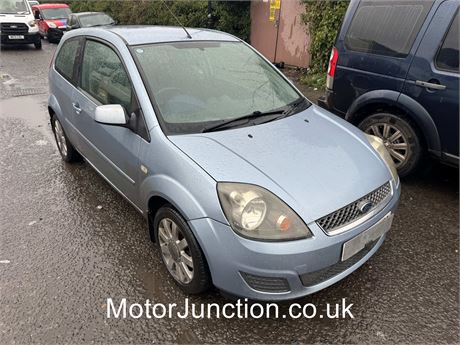 07 BLUE Ford Fiesta Silver UNRECORDED - EZWNVH