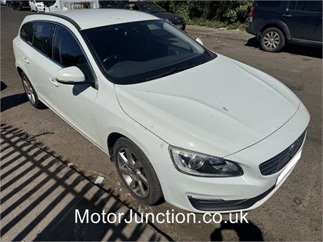 14 - WHITE Volvo V60 SE D2 Auto UNRECORDED -  EZWOMK