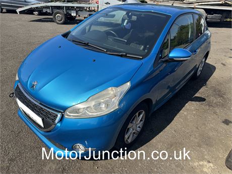 62 - BLUE PEUGEOT 208 ACTIVE EZW-YSY