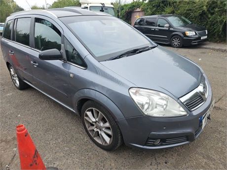 07 - GREY VAUXHALL ZAFIRA DESIGN CDTI 150 E4   - EZW-JRV