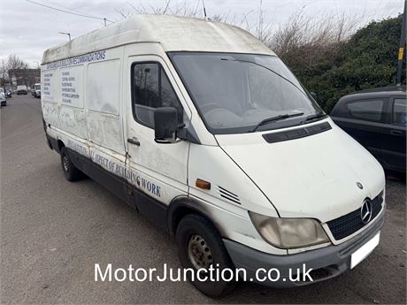 55 - WHITE MERCEDES SPRINTER 311 CDI LWB  - EZWWHD
