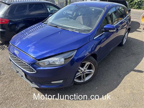 15 BLUE Ford Focus Zetec  EZWRXJ