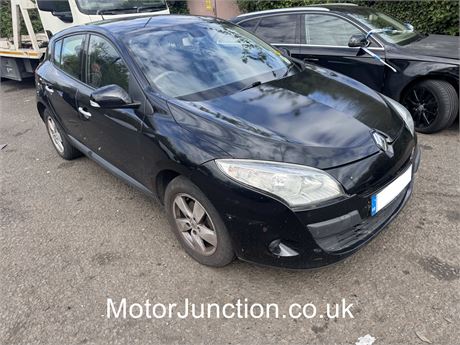 61 - BLACK RENAULT MEGANE DYNAMIQUE T-TOM DCI ECO   UNRECORDED - EZW-XAB