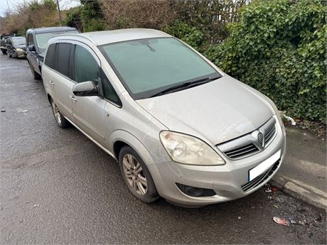 61 - SILVER VAUXHALL ZAFIRA ELITE UNRECORDED - EZW-KWA