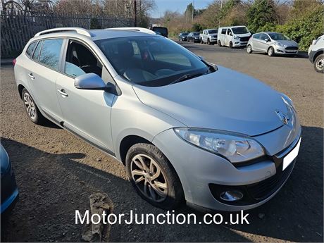 62 - SILVER Renault Megane Expression+ DCI UNRECORDED- EZWXZJ