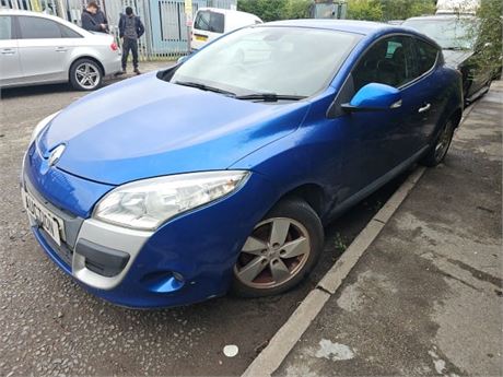 2011 - BLUE RENAULT MEGANE DYNAMIQUE T-TOM DCI ECO UNRECORDED - EZW-MAR