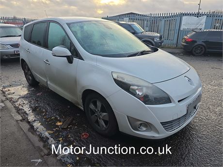 61 - WHITE Renault Grand Scenic Dynamique TomTom dCi Semi UNRECORDED - EZWOXP