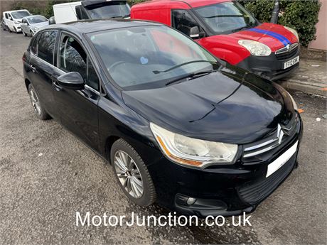61 - BLACK Citroen C4 VTR+ - EZWMWA