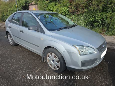 55 - SILVER FORD FOCUS LX UNRECORDED - EZWKTN